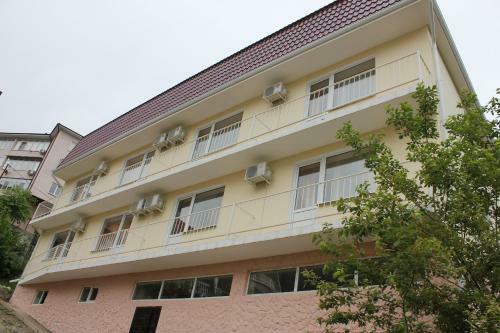 Hostal Guest House Na Mamayke +