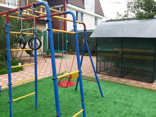 Hostal Alie Parusa Guest House