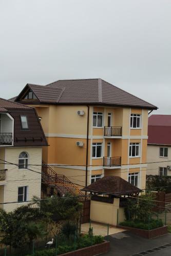 Hostal Alie Parusa Guest House