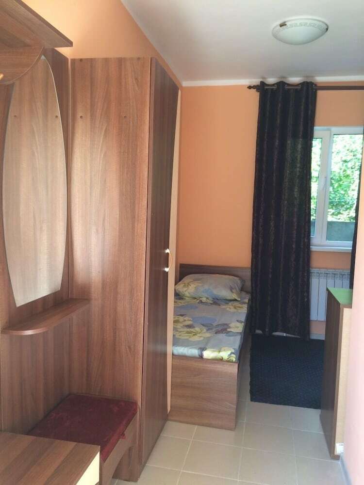 Hostal Guest House Daniil