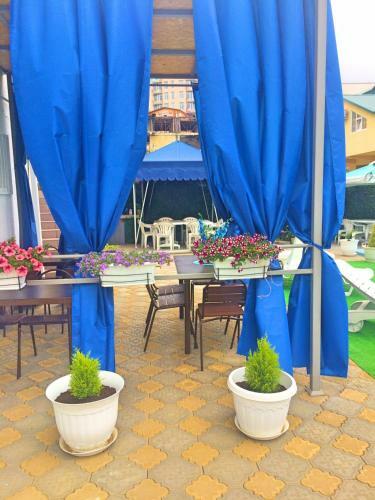 Hostal Karavella Guest House