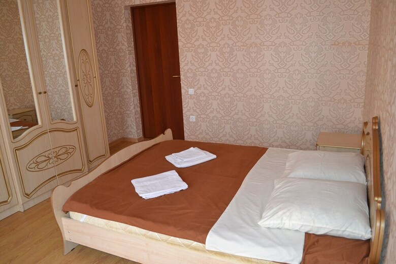 Hostal Alisa Guest House