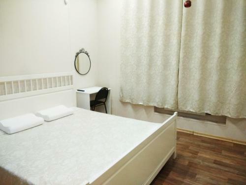 Cosy Kuznetsov Hostel