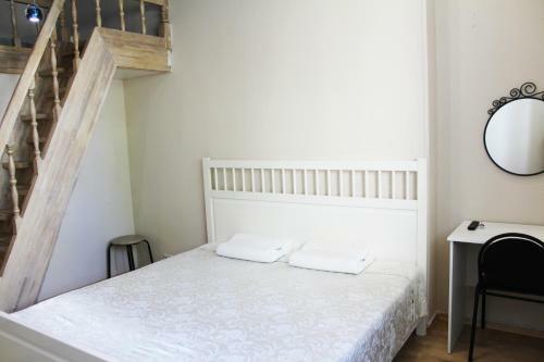 Cosy Kuznetsov Hostel