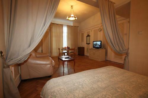 Tverskaya Street Apartments
