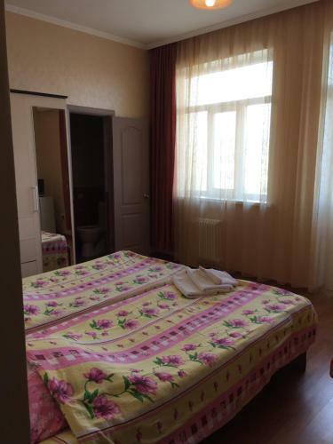 Apartment On Tsiuriupy 70a