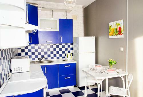Rent-?????? Apartment Zhukova 144