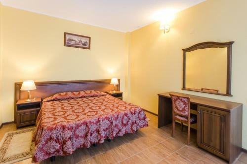 Oasis Hotel