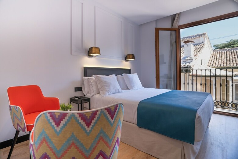 Hotel Puerta De Las Granadas