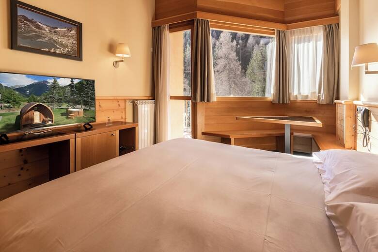 Hotel Garn� Pegr�