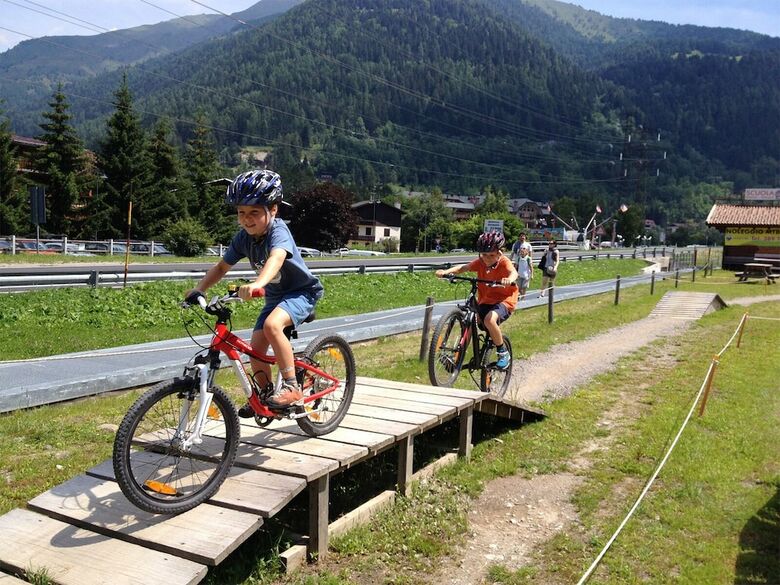 Hotel Garn� Pegr�