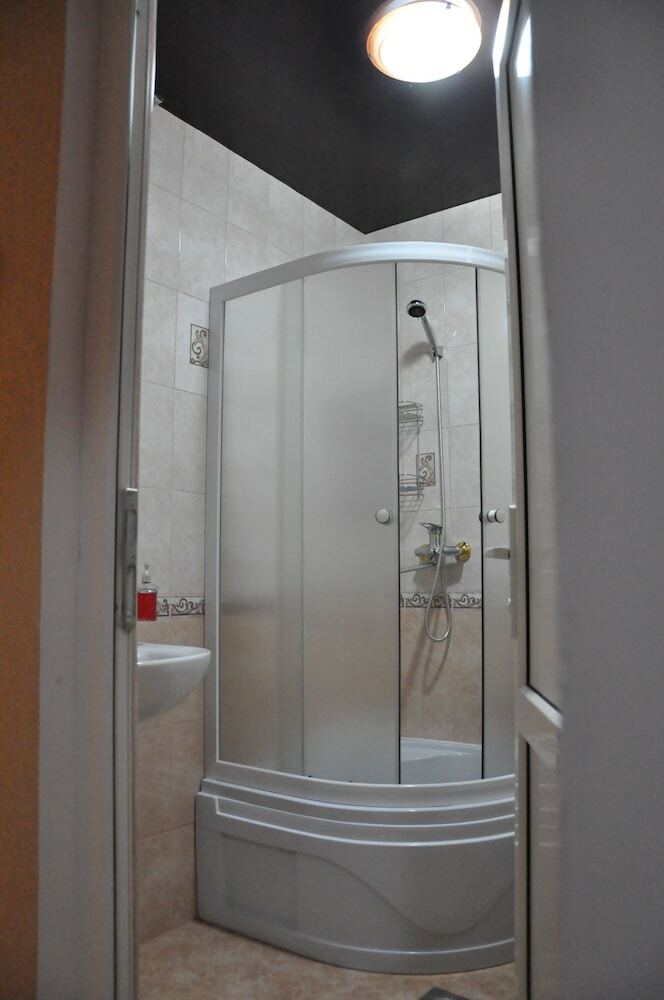 Hostal Elmira Guest House