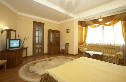 Hostal Holiday Home Mamaika
