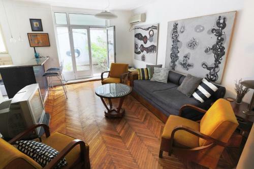 Midtown Oasis Apartment