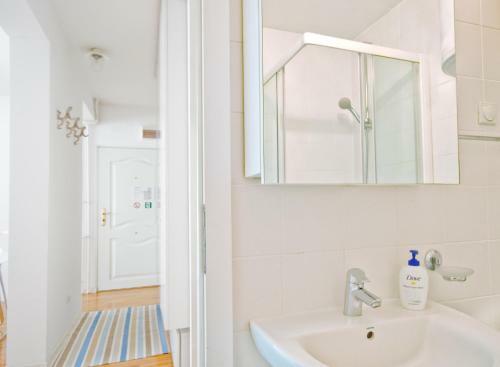 Miu Arena Apartment