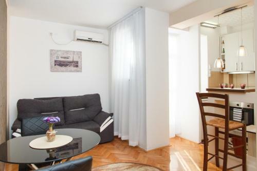 Stay In Apartments