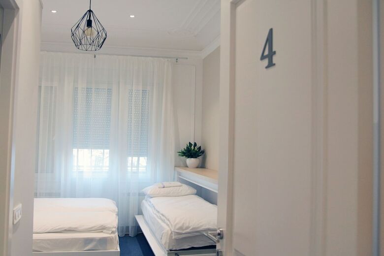 Hostel Karavan Inn