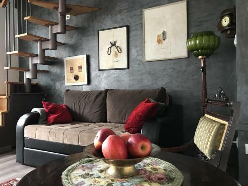 Bright & Cosy Central Apartment