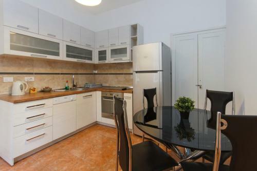 City Break Apartments - Parliament