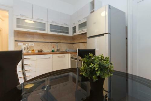 City Break Apartments - Parliament