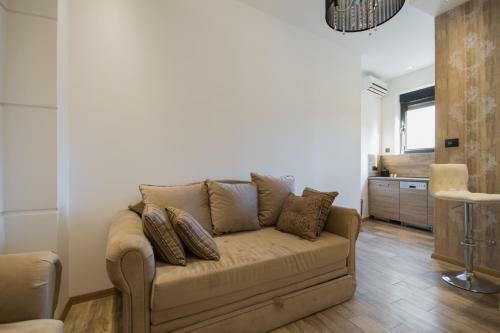 Central Business Apartment