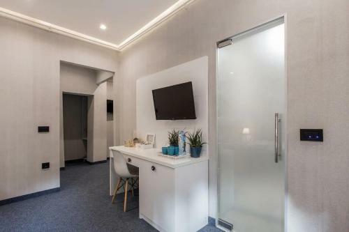 Central Business Apartment