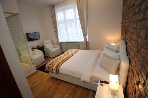 Hostal Metropoliten Rooms