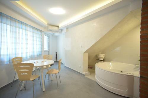 Apartment Hermes