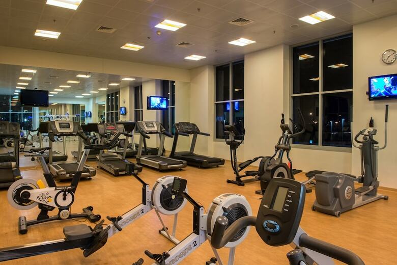Oaks Liwa Heights Hotel Apartments