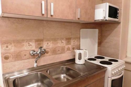 Apartment Backstage