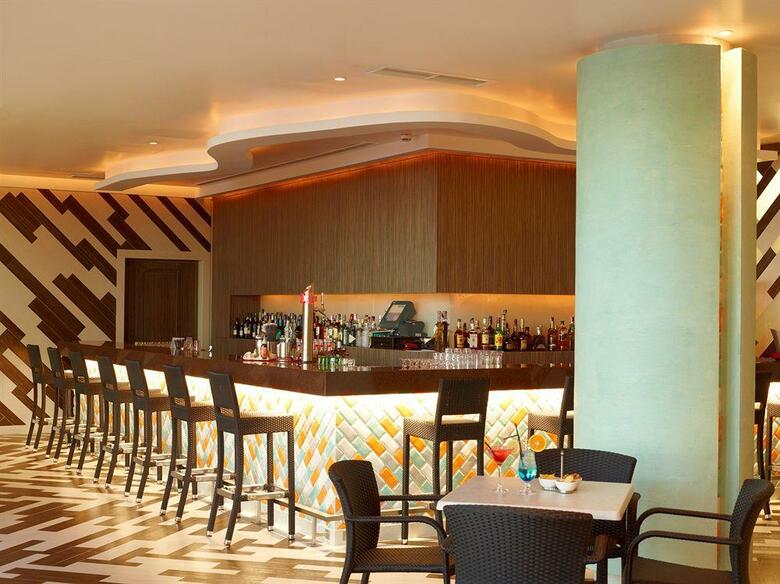 Real Marina Hotel & Spa