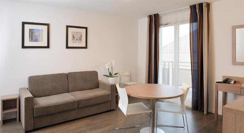 Aparthotel Residhome Roissy Village