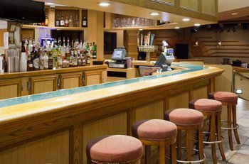 Holiday Inn Hotel & Suites St. Cloud