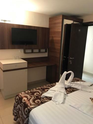 Jijo's Hotel
