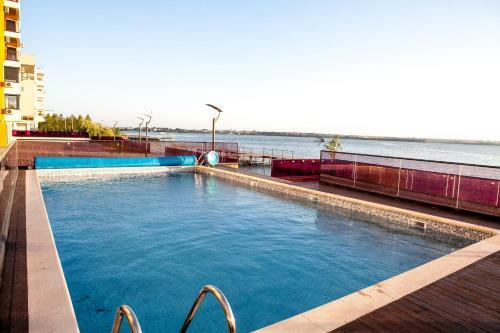 Sophia Sunset Lakeview Mamaia Apartment