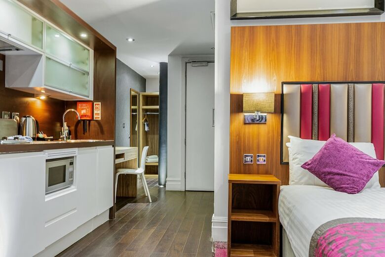 Aparthotel Roomzzz Manchester