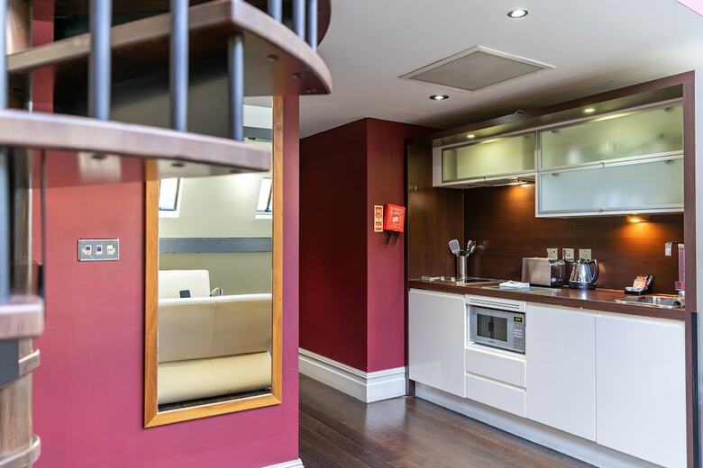 Aparthotel Roomzzz Manchester