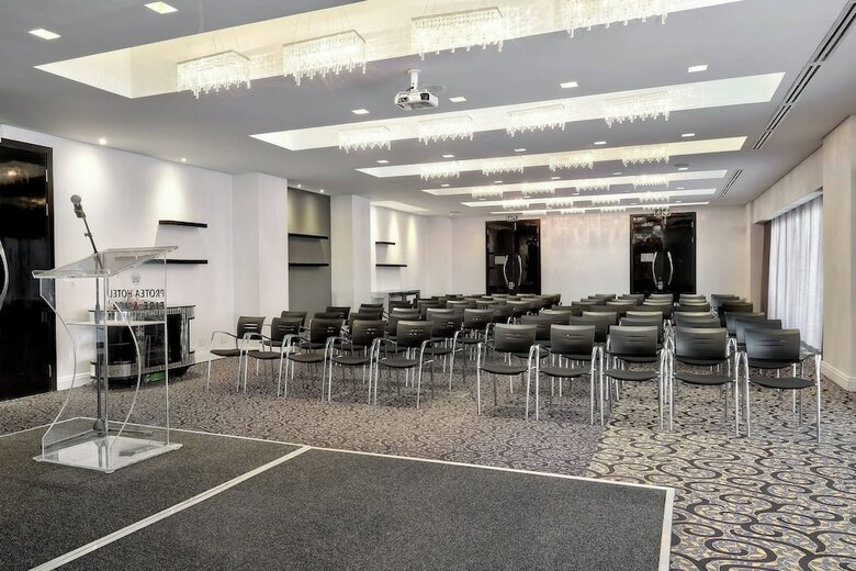 Hotel Protea Fire & Ice Melrose Arch