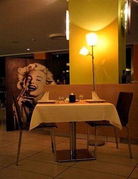 Ancora Hotel