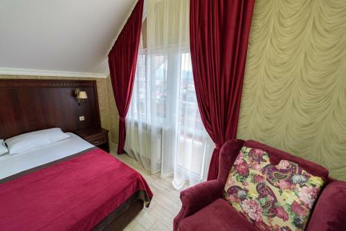 Hostal Udacha Plus Guest House