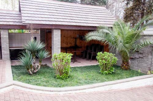 Hostal Solnechny Guest House