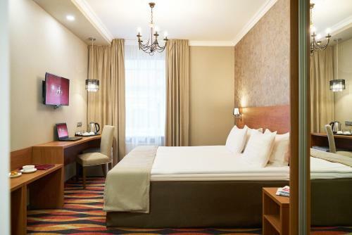 Admiralteyskaya Hotel