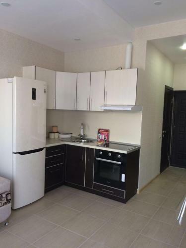 Apartment On Tulpanov