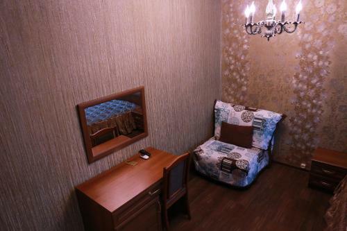 Hostal Ellaisa Guest House