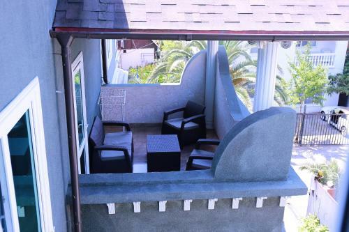 Hostal Ellaisa Guest House
