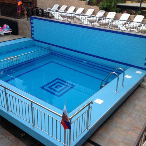 Hostal Victoria Plus Guest House