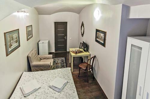 Albergue Friends Rooms On Griboedova 12