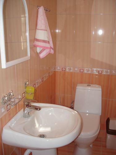 Hostal Lidiya Guest House