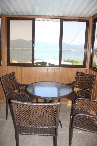 Hostal Aleksino Guest House (laguna)