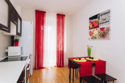 Apartment On Shchorsa 109